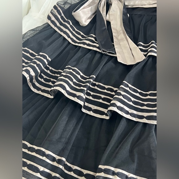 BCBG Maxazria Tiered Strapless Silk Bow Black Y2K Midi Dress Size Medium - Picture 11 of 14